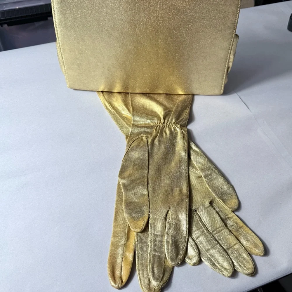 Elegant Gold Women's Gloves‎ and Clutch Set 1960's Era.